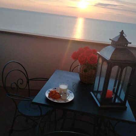 La Casa Al Mare Di Giulia Apartment Порто Потенца Пичена Екстериор снимка