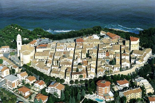 La Casa Al Mare Di Giulia Apartment Порто Потенца Пичена Екстериор снимка