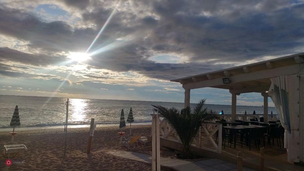 La Casa Al Mare Di Giulia Apartment Порто Потенца Пичена Екстериор снимка